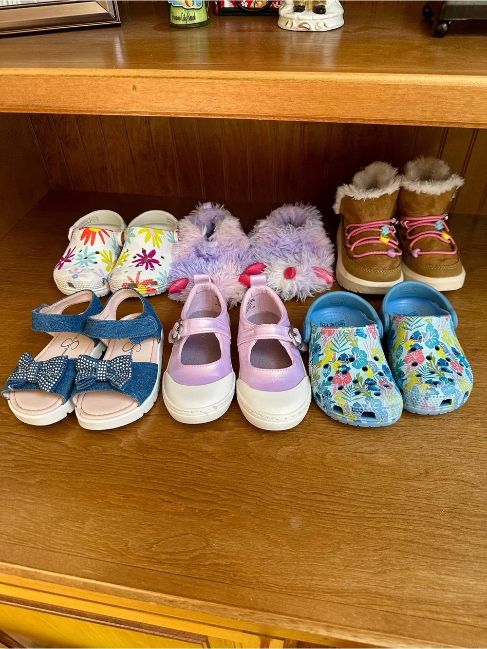 Bundle Girls Size 6 & 7 Crocs Jessica Simpson Sandal Old Navy Flat Carter Boots